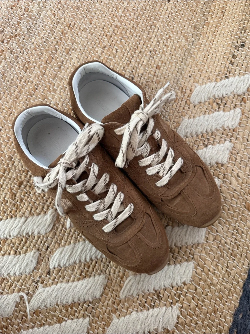 Alohas low pro brown suede sneaker - Picture 1 of 7